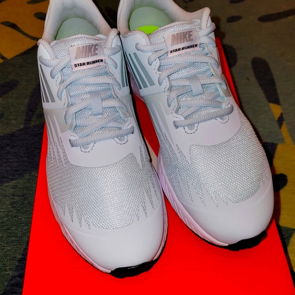 Nike Star Runner NWT - Picture 4 of 10